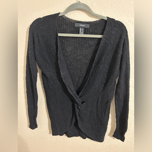 Forever 21 Sweaters - Women’s Forever21 Cross front knot sweater size S